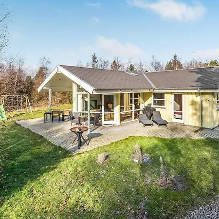 Cozy In With Sauna Ebeltoft