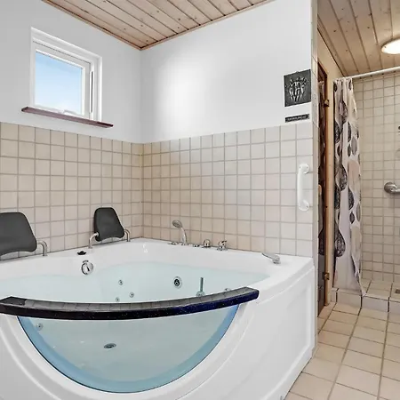 Cozy In With Sauna Feriehus Ebeltoft